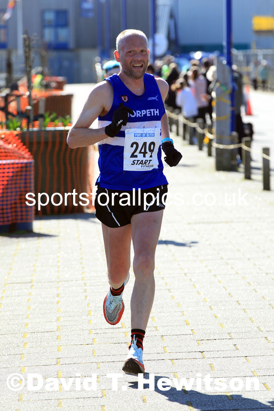 Blyth 10k Road Race, Sunday, April 3rd.  Photo: David T. Hewitson/Sports for All Pics